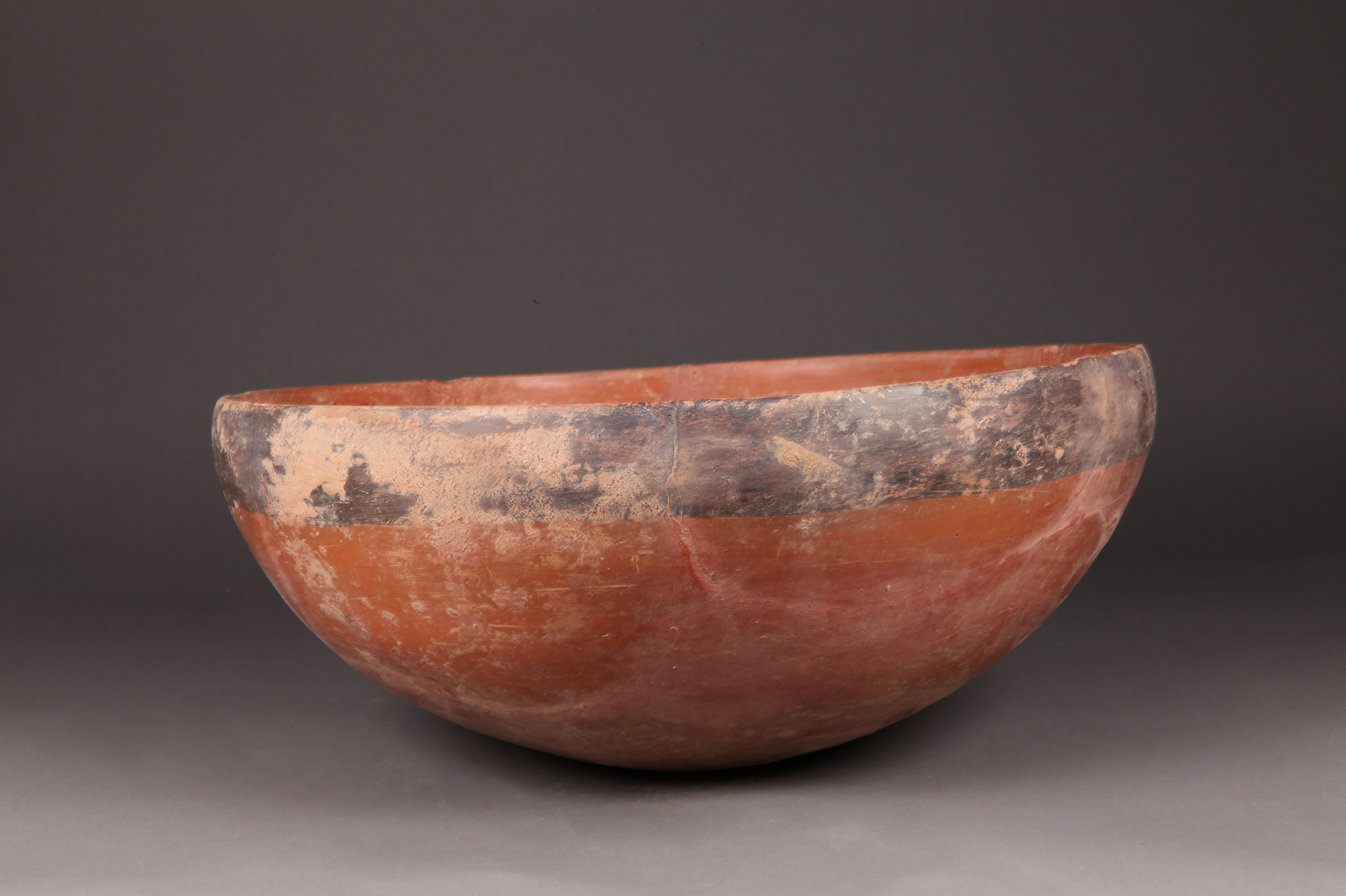 三彩象双耳象蓋餅壺 唐三彩 242 三彩象双耳象蓋餅壺 唐三彩 242 三彩象双耳