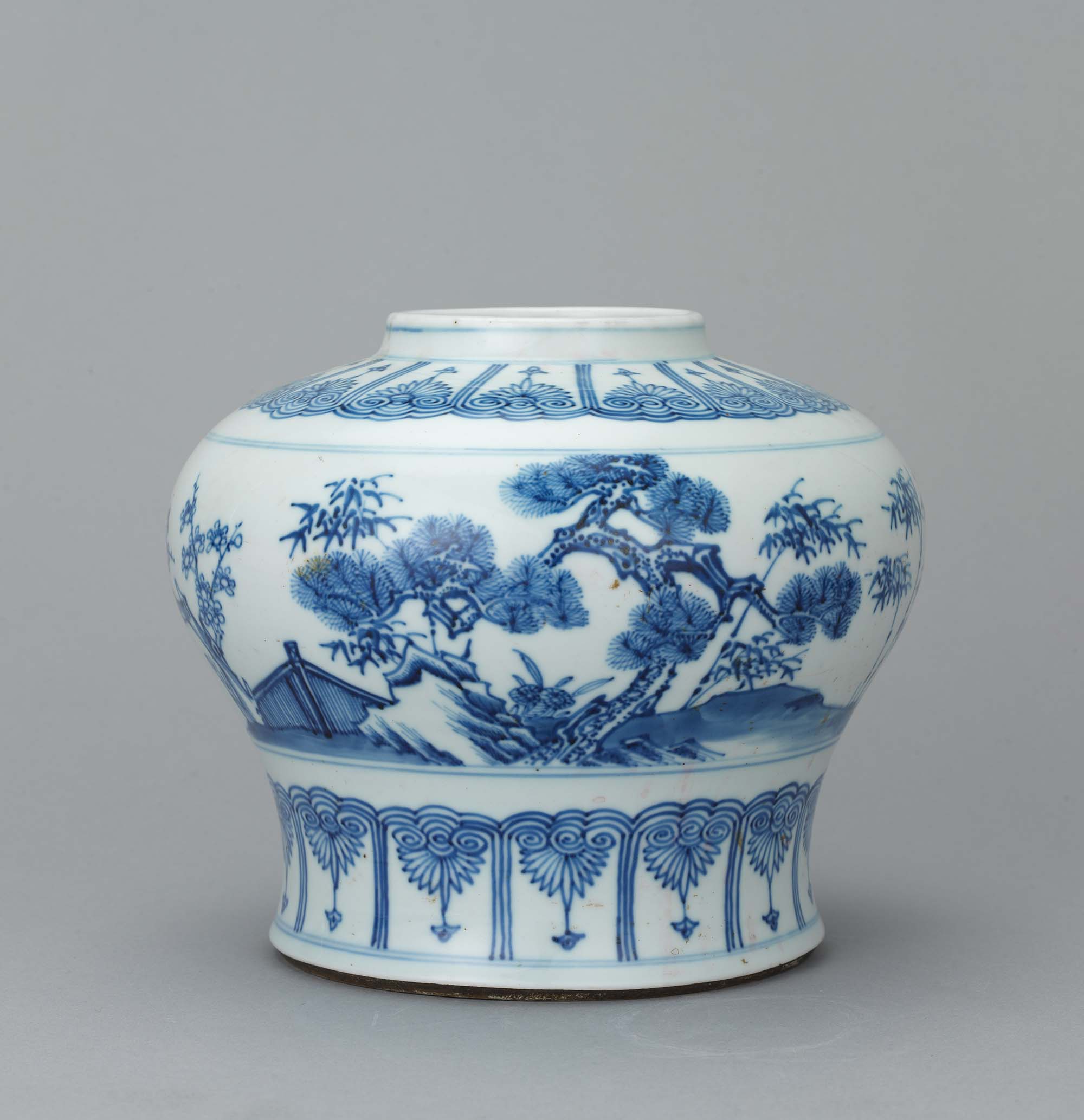 中国　香合　清朝時代　青華 深圳博物馆