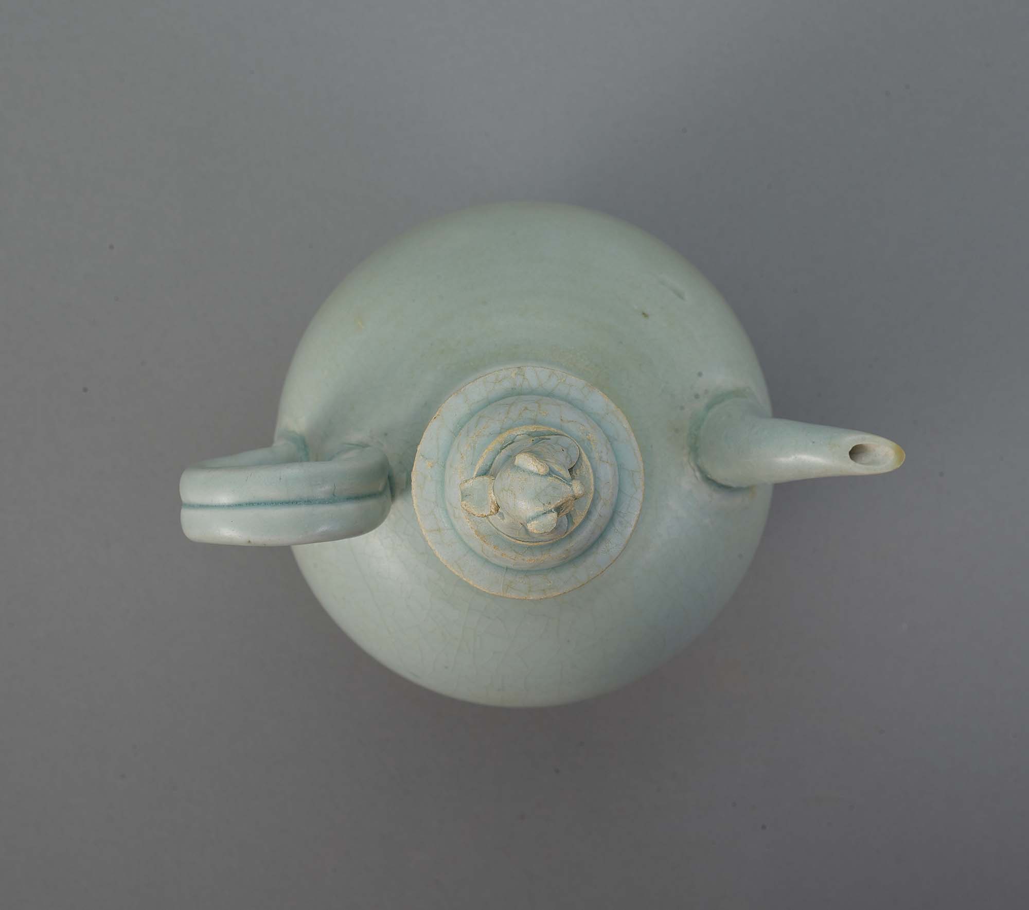 陶瓷器    小瓷瓶 越南十五世紀末至十六世紀初青花人物山水小罐- 故宮