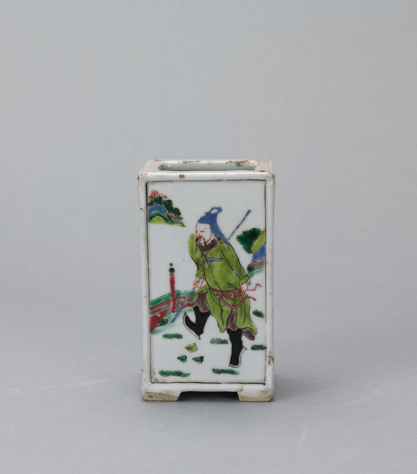清康熙時代 粉彩 紅綠彩龍文筆筒 文房具 名品珍品　唐物　古賞物(E-52) 清康熙五彩五王醉归图笔筒：古董收藏界的梦幻逸品，你值得拥有！-仿古
