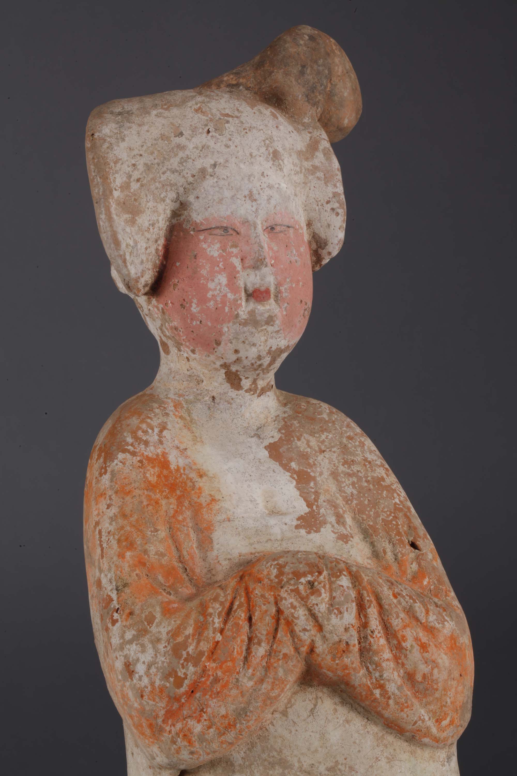 塑像女子俑頭部　Q19-1 塑像女子俑頭部 Q19-1 塑像女子俑頭部 Q19-1 A large