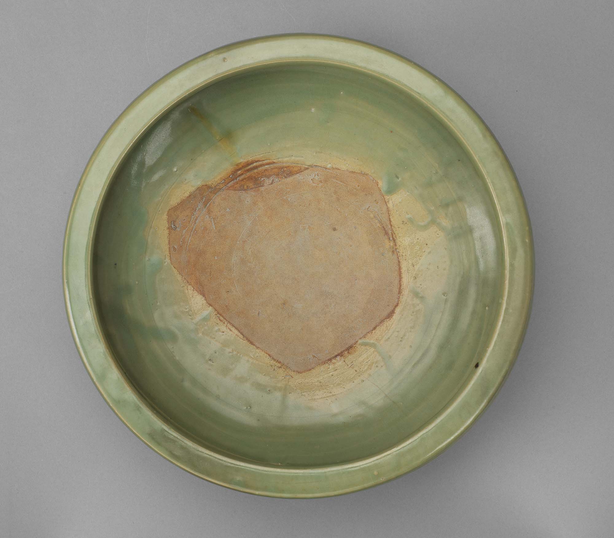 中国　唐物　古七宝内銀張　花草文　盃　一對　時代箱　M　6643 中国 唐物 古七宝内銀張 花草文 盃 一對 時代箱 M